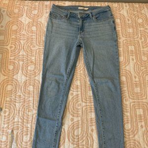 Levi's 711 Skinny Size 28 Denim Jeans 💖